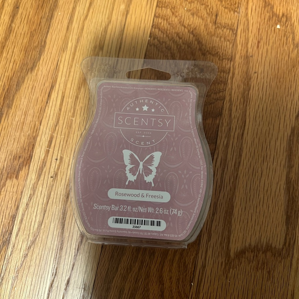 Scentsy rosewood & freesia wax bar